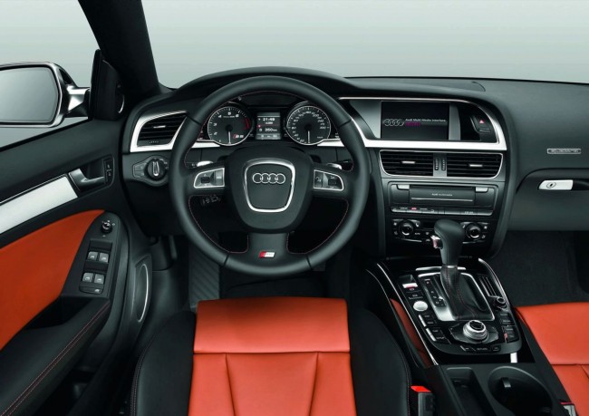 Салон Ауди S5 Sportback - фото