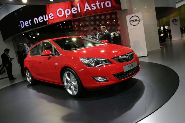Новый Opel Astra - фото