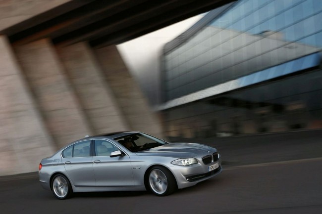 Фото - новый седан BMW 5-серии