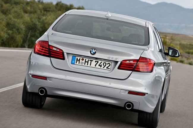 Новая пятерка BMW 2010 - фото