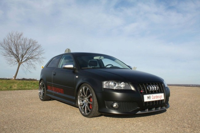 Фото Audi S3 Black Performance Edition