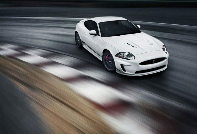XKR Black Pack покажут на автосалоне в Женеве 2010