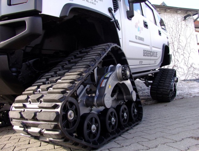 Тюнинговый Hummer H2 Bomber фото