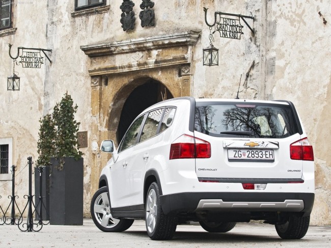 7-местный минивэн Chevrolet Orlando