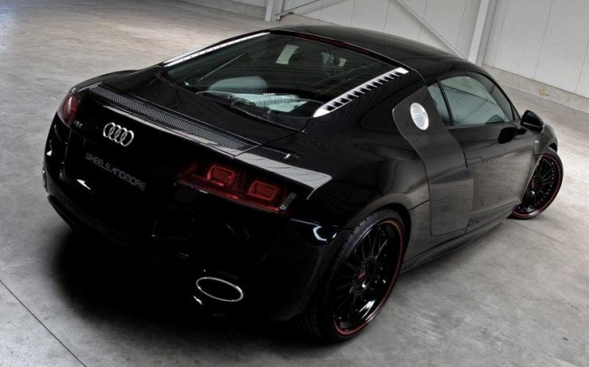 В ателье Wheelsandmore доработали Audi R8 V10 В ателье Wheelsandmore доработали Audi R8 V10