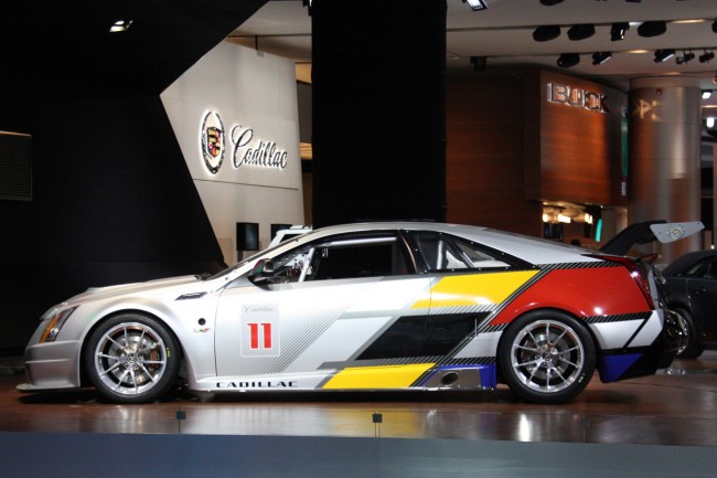 В Детройте показали Cadillac CTS-V Coupe SCCA Race Car