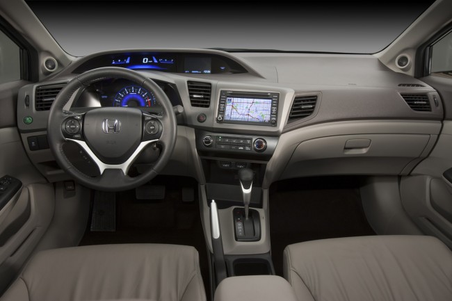 Салон новой Honda Civic 2012