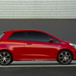 Фото трехдверной Тойота Ярис 2012 Фото трехдверной Тойота Ярис 2012