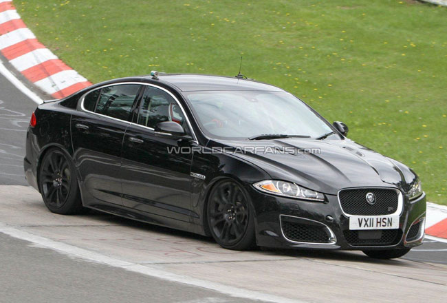 Jaguar готовит заряженный седан XFR-S Jaguar готовит заряженный седан XFR-S