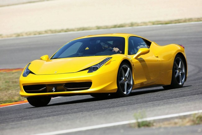Состоялась премьера суперкара Ferrari 458 Italia Состоялась премьера суперкара Ferrari 458 Italia