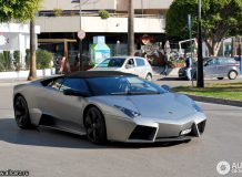 Автомобиль Reventon Roadster