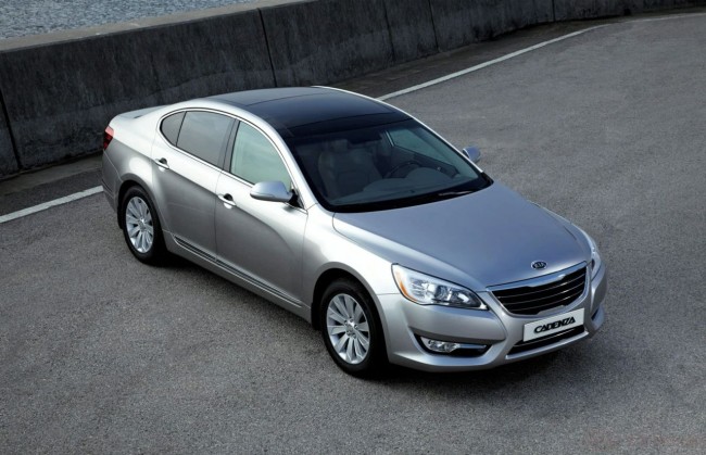 Фото нового седана Kia Cadenza Фото нового седана Kia Cadenza