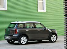 Фото нового MINI Countryman