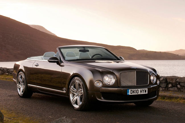 Новый кабриолет Bentley Azure будет создан на базе Mulsanne Новый кабриолет Bentley Azure будет создан на базе Mulsanne