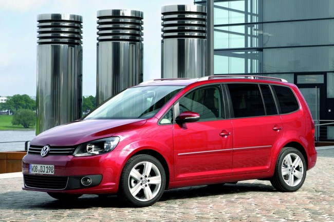 Фото Volkswagen Touran 2013 Фото Volkswagen Touran 2013