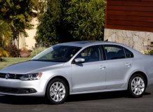 Volkswagen Jetta 2012-2013 фото