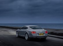 Авто Бентли Континенталь 2015