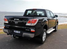 Mazda BT-50 2016 фото