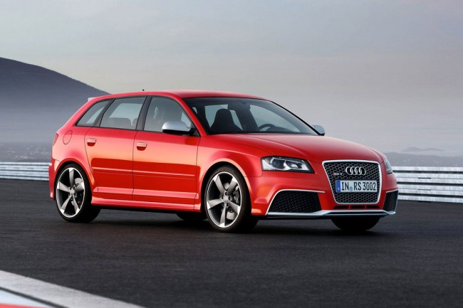 Заряженный хэтчбек Audi RS3 Sportback Заряженный хэтчбек Audi RS3 Sportback