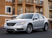 Фото Chrysler 200 2013