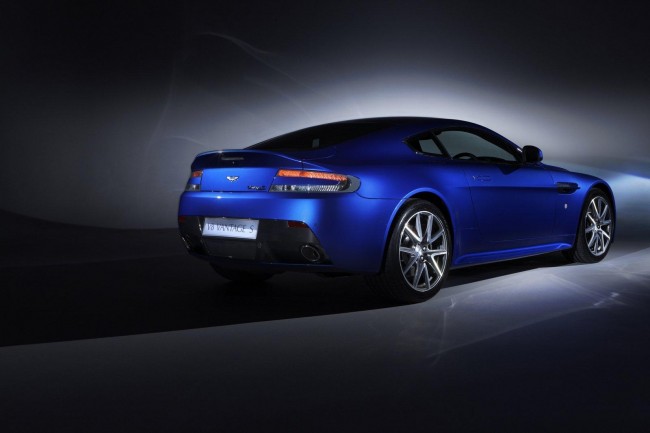 Дебют V8 Vantage S состоится на Женевском автосалоне 2011 Дебют V8 Vantage S состоится на Женевском автосалоне 2011