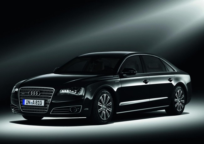 Audi представила седан A8 L High Security Audi представила седан A8 L High Security