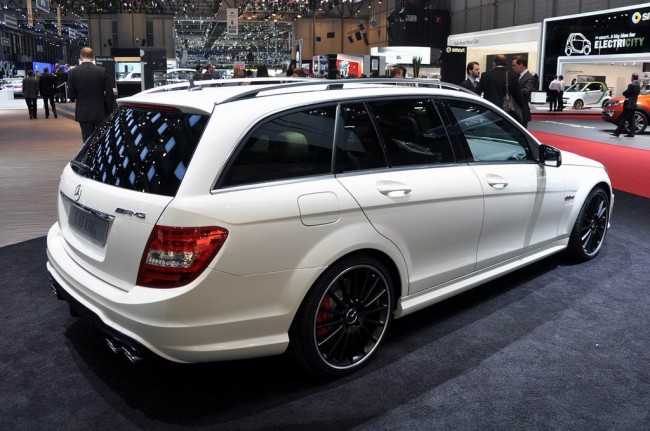 Mercedes показал В Женеве новый C63 AMG Mercedes показал В Женеве новый C63 AMG