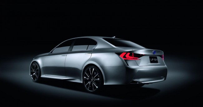 Lexus рассекретил внешность концепта LF-GH Lexus рассекретил внешность концепта LF-GH