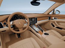 Фото салона Porsche Panamera Diesel