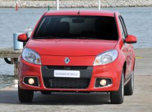 Новый 2011 Renault Sandero фото