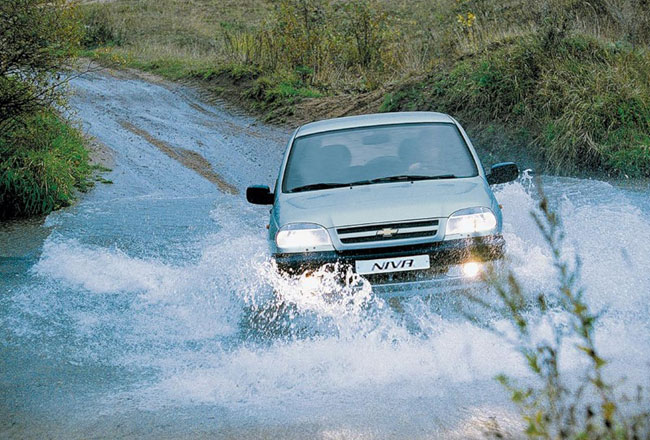 Фото внедорожника Chevrolet Niva Фото внедорожника Chevrolet Niva