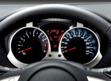 Приборы Nissan Juke фото