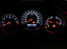 Приборы XK8 с лунной подсветкой