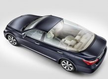 LS 600h L Landaulet получил прозрачную крышу