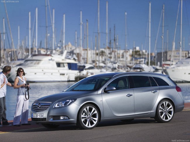 Π£Π½ΠΈΠ²Π΅ΡΡΠ°Π» Opel Insignia Sports Tourer Π£Π½ΠΈΠ²Π΅ΡΡΠ°Π» Opel Insignia Sports Tourer