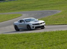 Фото нового Камаро ZL1