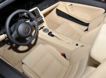 Фото салона Gallardo LP550-2 Spyder