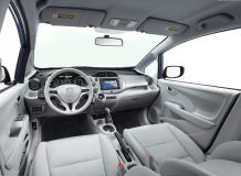 Фото салона Honda Fit EV