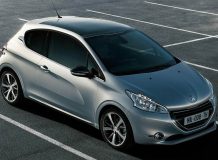 Фото нового Peugeot 208 3d
