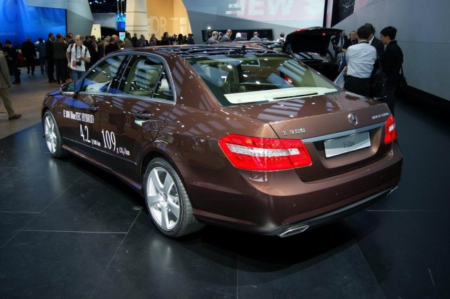 Mercedes E-Class Hybrid в Детройте Mercedes E-Class Hybrid в Детройте