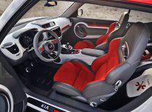 Фото салона KIA Track'ster