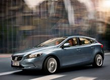Volvo представила хэтчбек V40
