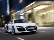 Новая Audi R8 V10 фото