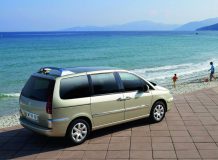 Фото Peugeot 807 MPV 2016