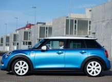 Фото 5-дверного Mini Cooper S 2017