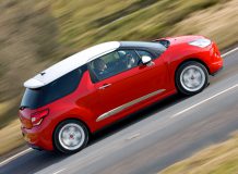 Автомобиль Ситроен DS3
