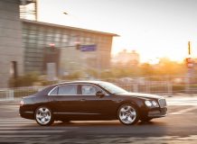 Bentley Continental Flying Spur 2016 года