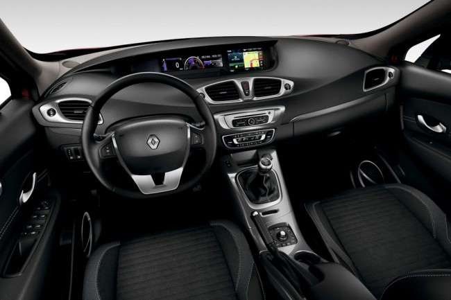 Фото салона Renault Scenic XMOD Фото салона Renault Scenic XMOD