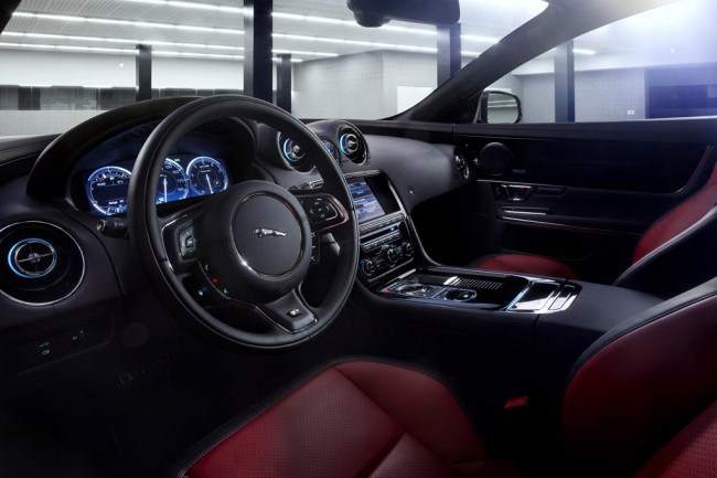 Фото салона Ягуар XJR Фото салона Ягуар XJR