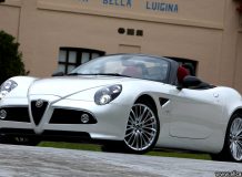 Фото Alfa Romeo 8C Spider